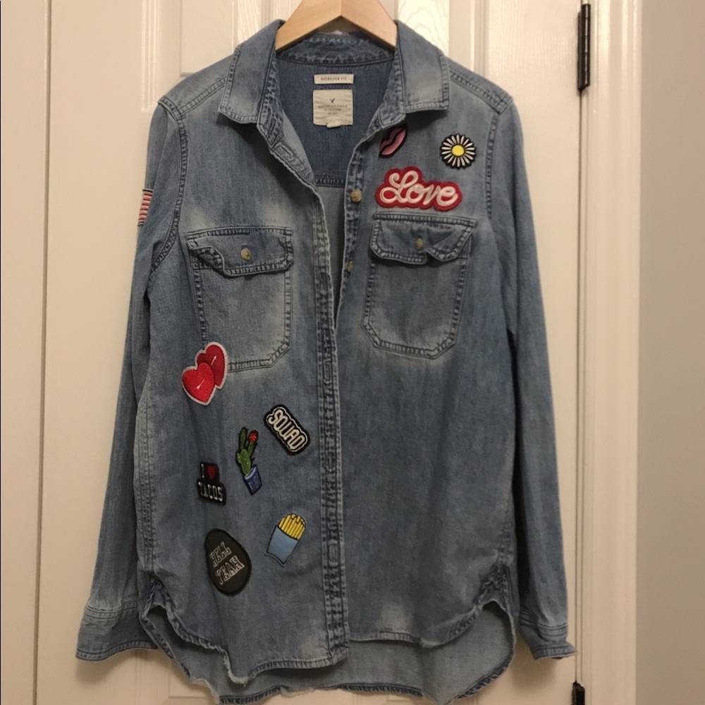 American Eagle Patched Oversize Denim Shirt
